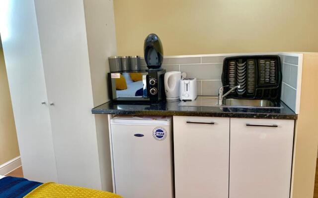 1 Bed Apartment,Recep,Kitchen,Bath