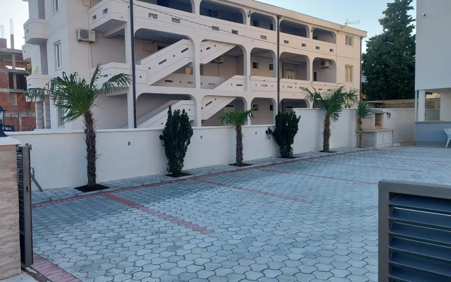 Ulcin Relax Apartments & Rooms