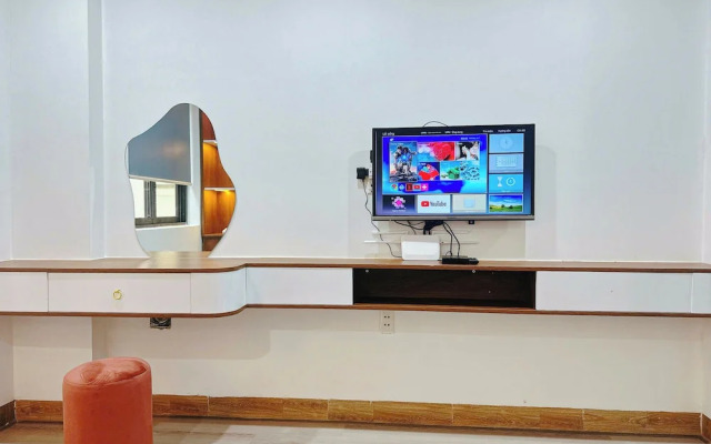 Louis Otis Apartment 03