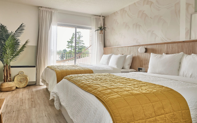 The June Motel Sauble Beach