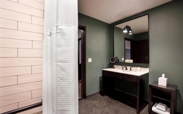 Cyrus Hotel, Topeka, a Tribute Portfolio Hotel