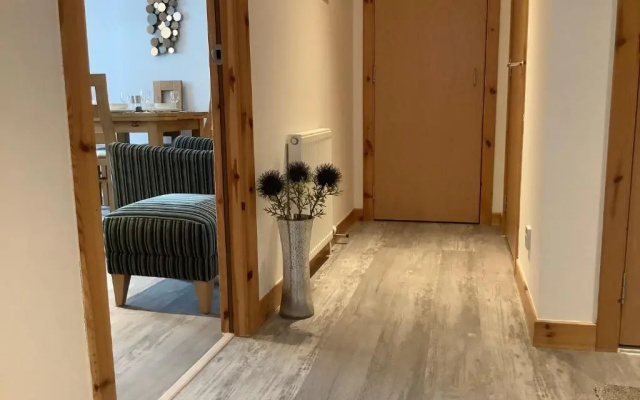 37 Farraline Court, City Centre apartment