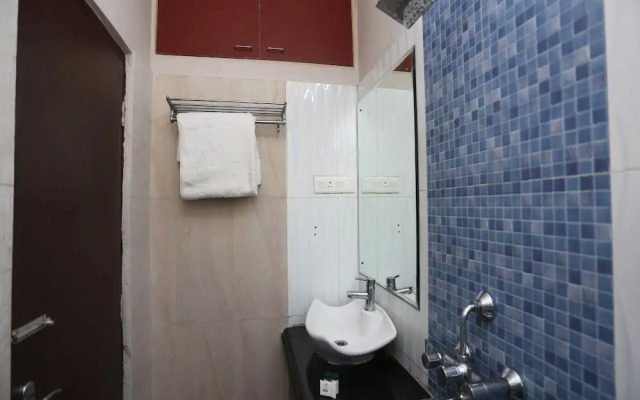 Oyo 19855 B S Guest House