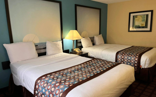 Super 8 by Wyndham Whitewater WI