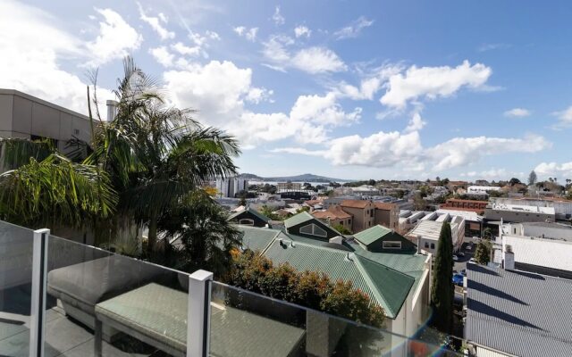 Designer Three Bedroom Home with Harbour Views