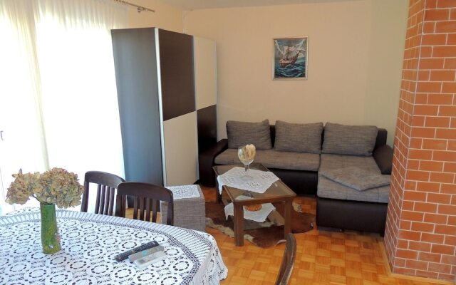 Apartment Mirko