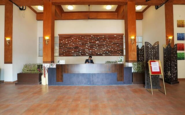 Capital O 18792 The Grand Neelam