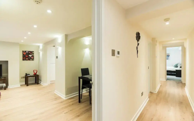 Flying Butler Victoria - Vincent Square/Bloomburg Street