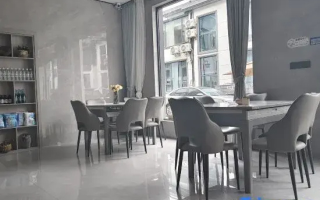 Wuman Shanye Homestay (Sanqingshan Gangshou Cableway)