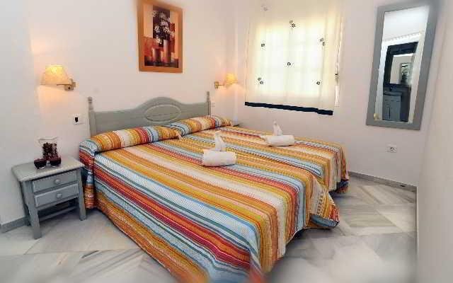 Leo Varios Islantilla