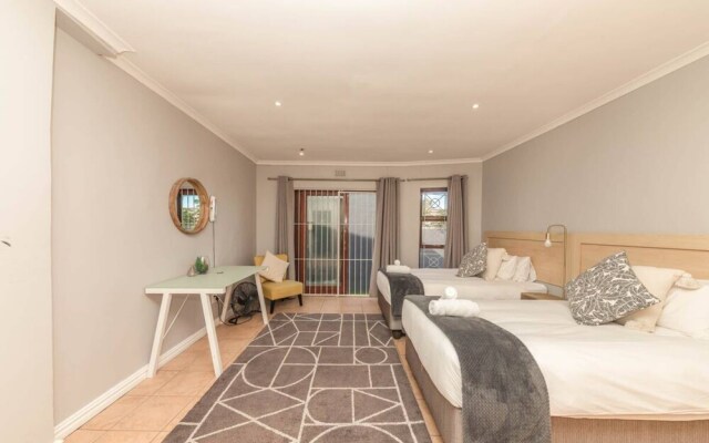 Spaciaous 2 Bedroom Bokaap Apartment