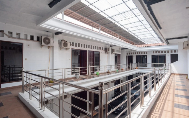 RedDoorz Syariah near Taman Air Mancur Bogor