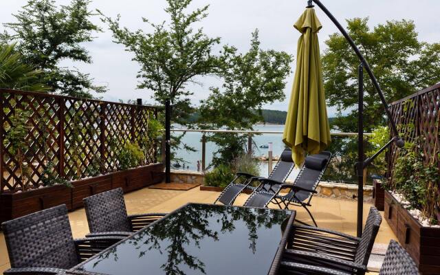 Soline Bay Seashore Residence