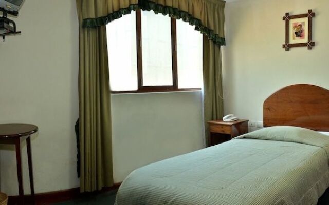 La Casa de Abraham Hotel