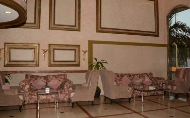 Lafontaine Rowaa Jeddah Suites