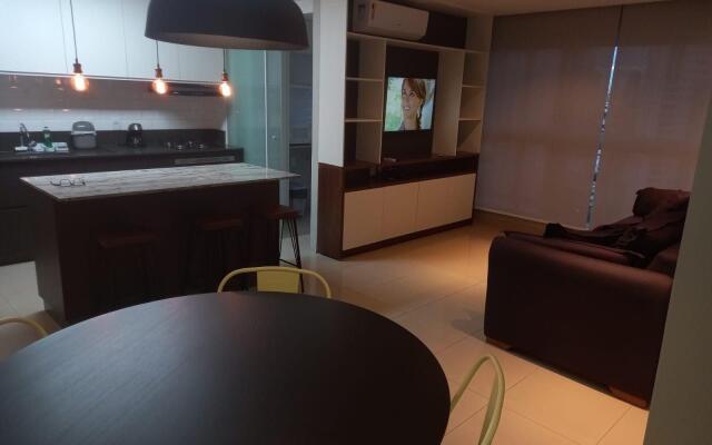 Apto estiloso de 2 quartos no Setor Bueno - TH1912