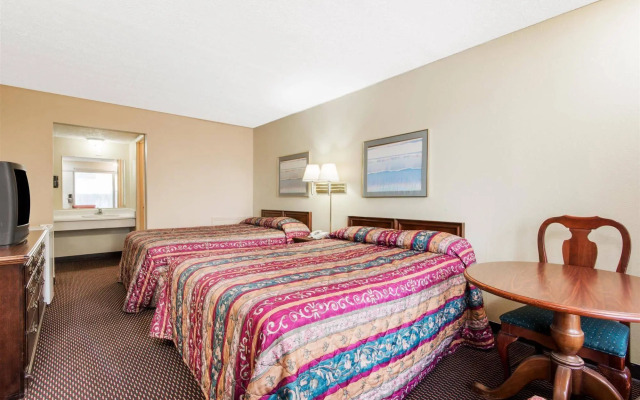 Relax Inn by OYO Columbus OH I 70