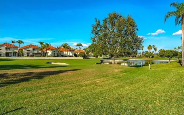 Vista Verde East 4-229