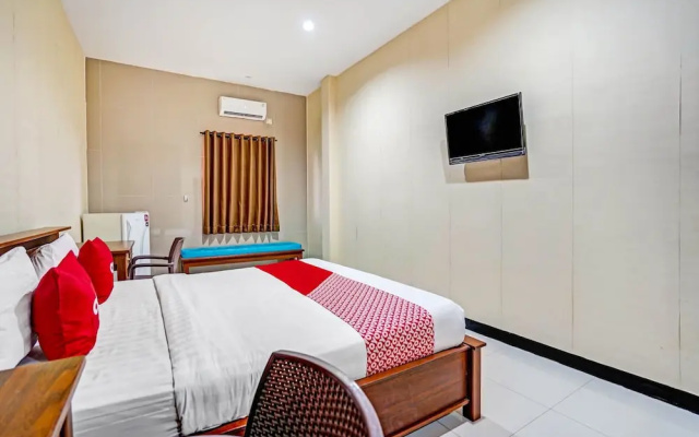 OYO Pratama Dukuh Kupang Sub