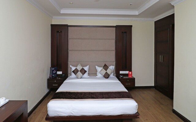 Fabhotel Broadway Inn Nehru Place