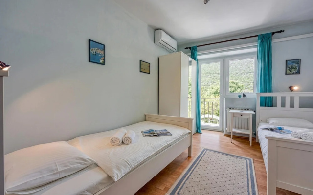 Captain's House - Sv. Jakov