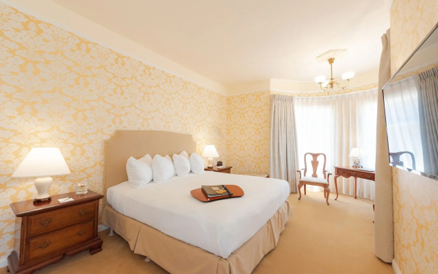 Stanyan Park Hotel