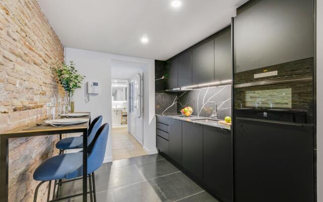 Pier 1 in Barcelona with 1 bedrooms and 1 bathrooms