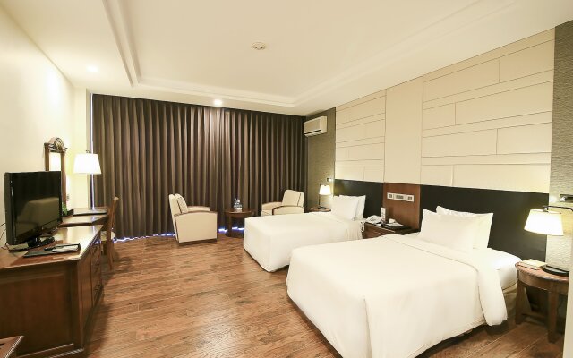 Sai Gon Ha Long Hotel