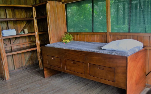 Lookout Inn Beach Rain forest Eco Lodge