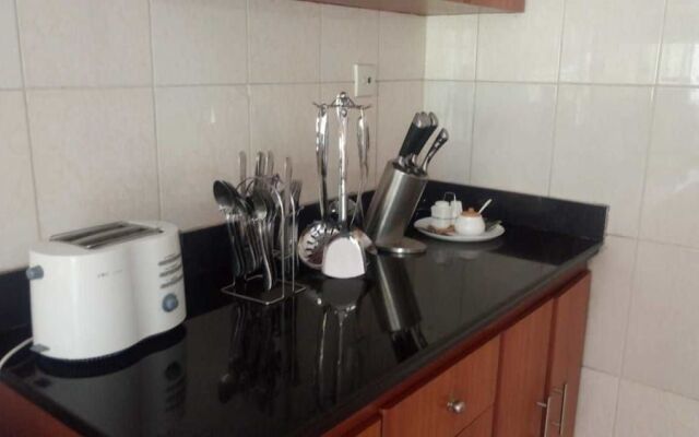 Pinnacle Court Apartments