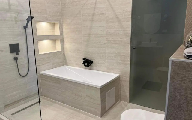 OrangeHomes Panthera Luxury Apartment