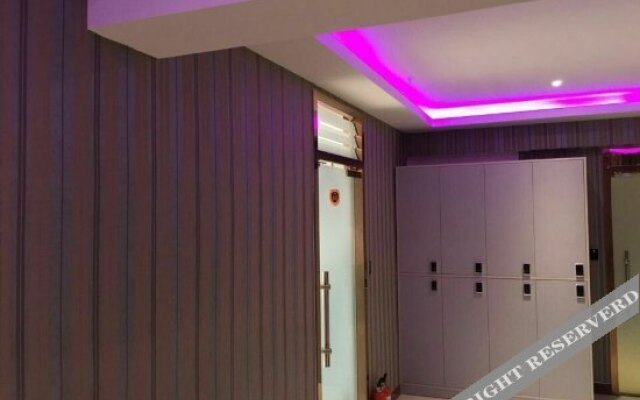 Zhumengzhe Capsule Hotel (Kunming Railway Station)