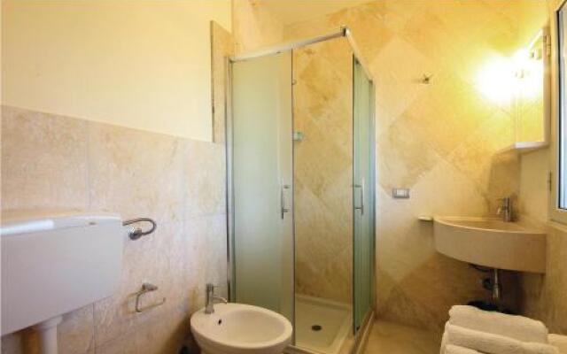 Four Bedroom Holiday Home in Vittoria