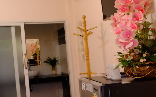 PT House Resort