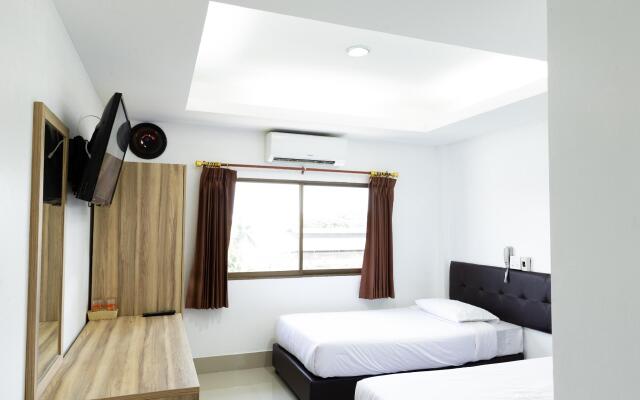 Rimnam Hotel Suk Sawat 70