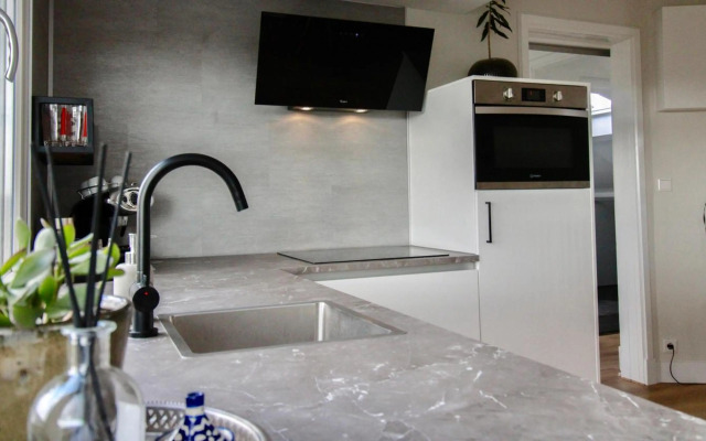 Beautiful penthouse near Rai and centre