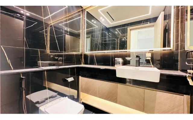 OYO 1292 Home Fully Furnished 1bed Apt @JVC