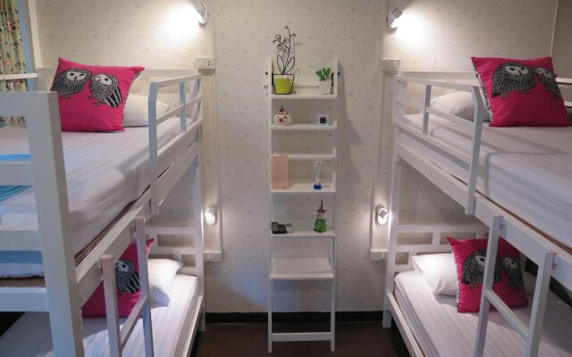 I-Sleep Silom Hostel