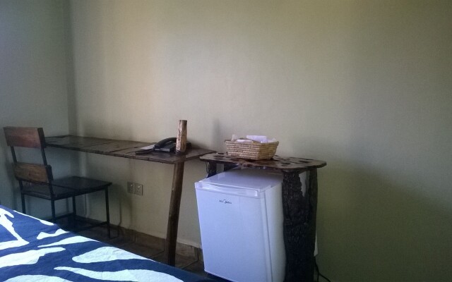 Weru Weru River Lodge