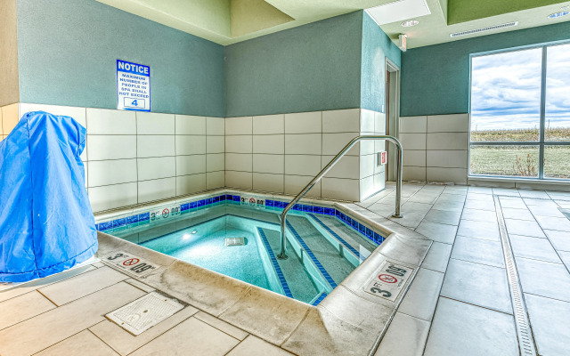 Holiday Inn Express & Suites Rantoul by IHG