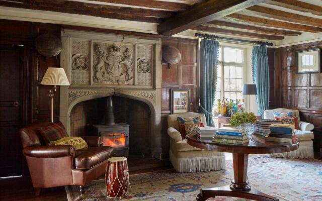 Harlington Manor