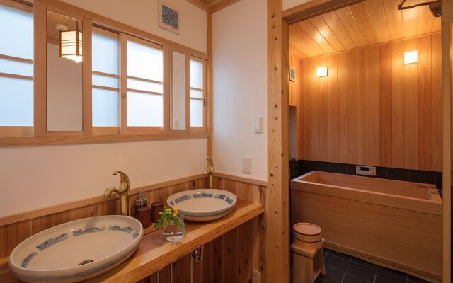 Garaku an Machiya House