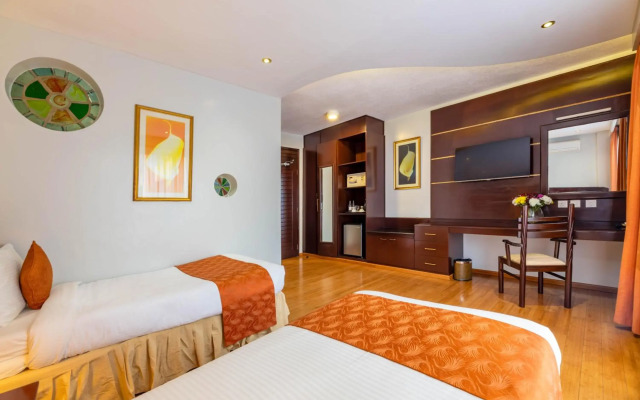The Monarch Hotel