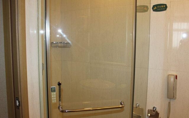 Inzone Garland Hotel