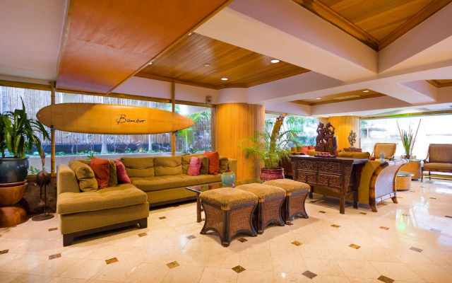 Castle Bamboo Waikīkī Hotel