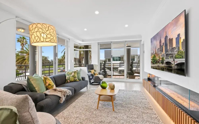 Scenic Beachside 3-bedroom With Water Views