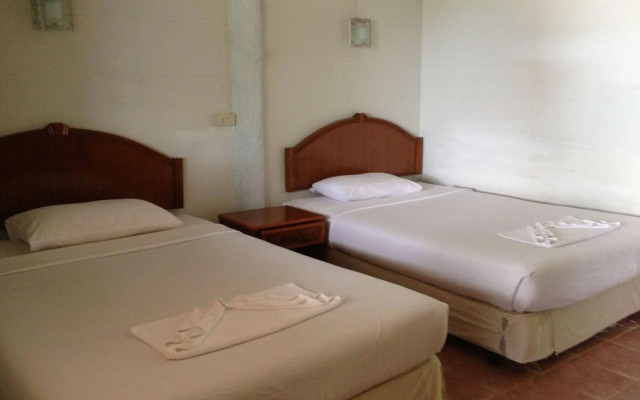 Koh Ngai Resort Trang