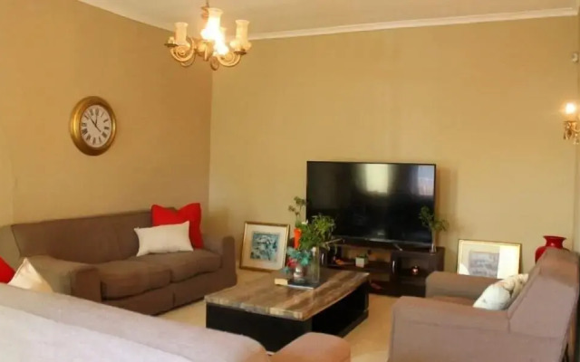 Joyous Luxuries Guesthouse