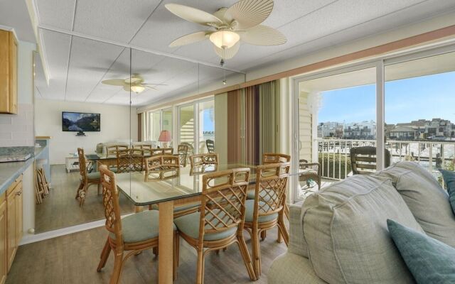 Thunder Island 139d 2 Bedroom Condo by RedAwning