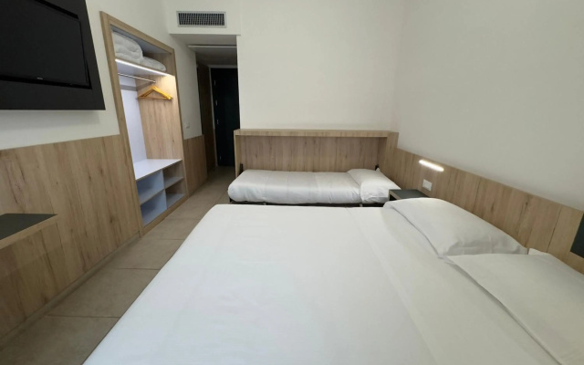 Hotel Holidays